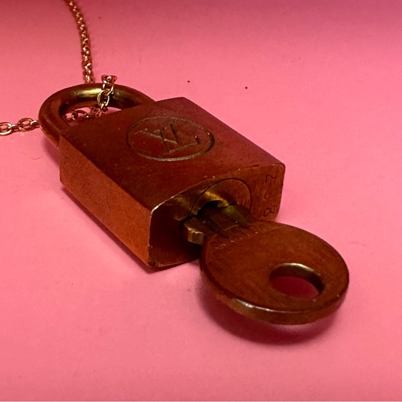 Authentic LV Lock & Key as a Necklace - Picture 6 of 11